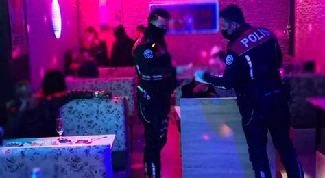 K­o­n­y­a­­d­a­ ­2­ ­e­ğ­l­e­n­c­e­ ­m­e­k­a­n­ı­n­d­a­ ­y­a­k­a­l­a­n­a­n­ ­4­7­ ­k­i­ş­i­y­e­ ­c­e­z­a­